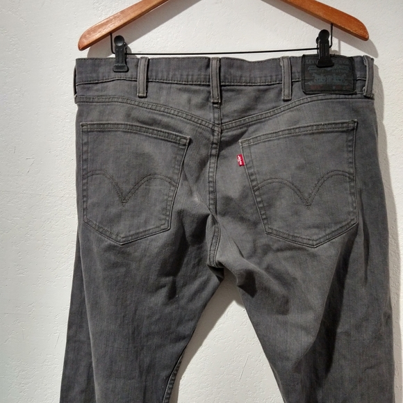 Levi's 514 Slim Straight Grey Jeans - Picture 5 of 7